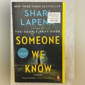 Novel - Shari Lapena Someone We Know.